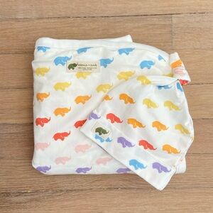 Monica & Andy Rainbow Elephant Blanket Set